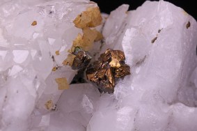 kupferkies_altlay_hunsrueck_4218.jpg