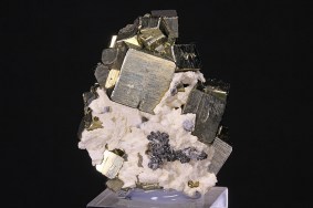 pyrit_peru_9544.jpg