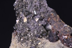 tetraedrit_zinkblende_grube_georg_siegerland_1827.jpg