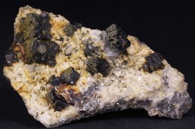 zinkblende-dolomit-kupferkies-meggen-sauerland-4443.jpg